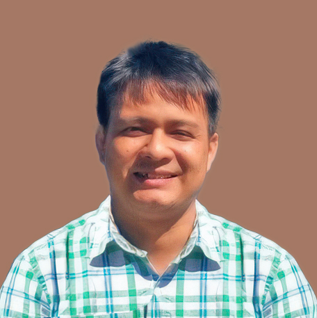 Portrait of Vinh Ngo, Director of Delivery, Training & Development